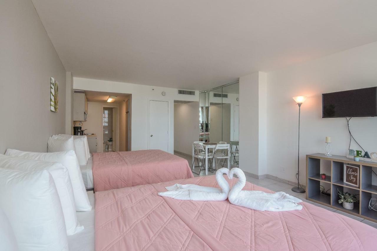 Castle Beach Suites By Vacation Media Miami Beach Eksteriør billede